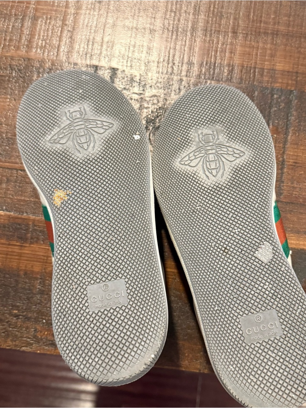 Gucci Off-White/Cream Suede & Leather Sneaker Interior Detail - Picture 5 of 5